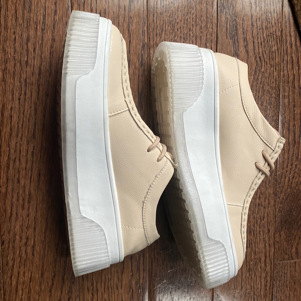 Call it Spring Platform Shoes - Picture 2 of 6